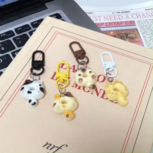 MallMainan-C1400 Gantungan Kunci Resin Kucing Donat Lucu Keychain Aksesoris Tas Headphone Gantungan