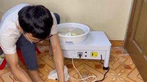 Bàn xoay gốm bằng điện hợp kim nhôm cao cấp  2 Chế độ đảo chiều  điều chỉnh tốc độĐảm bảo an toàn khi sử dụng