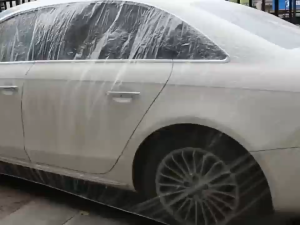 พลาสติกใสคลุมรถ พลาสติกคลุมรถ/ผ้าคลุมรถพลาสติก กันน้ำ คุณภาพดี เนื้อเหนียว กันน้ำ กันฝุ่น ผ้าคลุมรถ ผ้าคลุมรถหลายขนาด พกพาสะดวก มีให้เลือก 4 ขนาด S M L LL