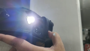 ไฟฉายติดข้างหมวก Fast ไฟ LED 3 สี เเถมถ่านให้ 1 ก้อน ไฟฉายหางหนู ติดหมวก