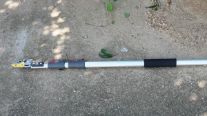 กรรไกรตัดกิ่ง กรรไกรตัดกิ่งไม้สูง ใช้เล็มกิ่งไม้ เก็บผลไม้บนที่สูง กรรไกรตัดกิ่งไม้ด้ามยาว กรรไกรแต่งกิ่ง กรรไกรตัดต้นไม้ แข็งแรงทนทาน ใช้งานง่าย