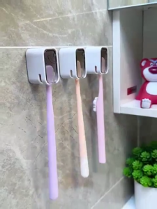 1pc Simple Dustproof Toothbrush Holder