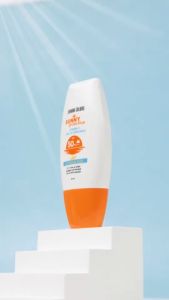 HF717 ซันสกรีน โทน อัพ ซีเวนน่า Sivanna Colors Sunny Protection Vitamin C Tone Up Sunscreen
