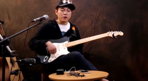 BERGARANSI JOYO Ampli Amplifier Gitar Mini Listrik Akustik Guitar Clean Distortion 2W - JA-01