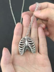 Human Rib Cage Body Chest Necklace for Men Women Anatomy Anatomical Skeleton Pendants Punk Vintage Medical Biology Jewelry
