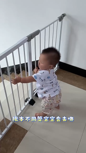 ประตูกั้นเด็ก ที่กั้นเด็ก กั้นบันได ที่กั้นสัตว์เลี้ยง ติดตั้งง่าย ไม่ต้องเจาะผนัง แข็งแรง (สินค้าในไทย)