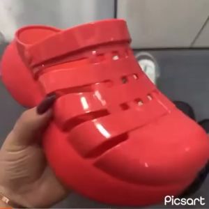 MELISSA SUNDAY AD (SIZE 37) WEDGES