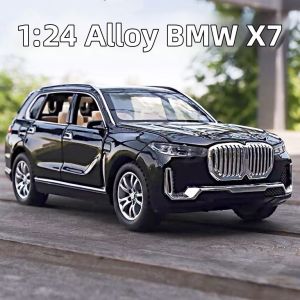 Simulation Display 1:24 Car Model