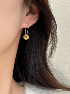 S925 Silver Needle Twist Metal Pendant Earrings Elegant Cold Tone Womens Fashion Jewelry Geometric Pattern Hoop Earrings