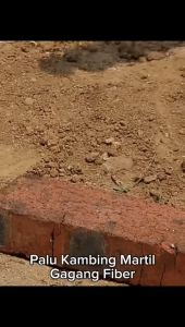 Palu Kambing + Gagang Karet Fiber Anti Slip / Claw Hammer / Martil Cungkil Magnet Model Gerigi / Alat Bantu Pencabut Paku Payung Penghancur Tembok Multifungsi / Peralatan Perkakas Tangan Anti Karat Serbaguna Termurah Berkualitas - HOMIA