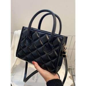 Tas Selempang Wanita Starla - Sling Bag - Tas Wanita Selempang