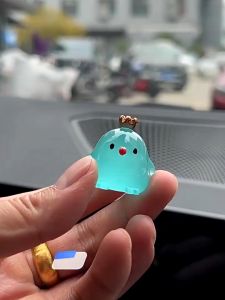 [RẺ VÔ ĐỊCH] Gà Con Đội Vương Miện Phát Sáng Dạ Quang Trang Trí ô tôBàn Làm ViệcTiểu Cảnh
