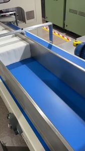 ทิชชู่คอตตอน COTTON100% ผ้าเช็ดหน้า แบบใช้แล้วทิ้ง ผ้าฝ้าย  เหนียว หนา นุ่ม สัมผัสอ่อนโยน