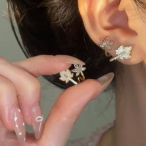 Exaggerated Leaf Diamond Embedded Earrings Womens Fashion Trend Creative Luxury Small Audience Design Sense Hoop Earrings