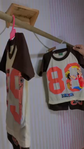 Stelan Baju Anak Laki-Laki Lengan Pendek Model Kaos Jersey Viral Usia 1-10 Tahun Bahan Katun Premium Desain Karakter Lucu dan Populer