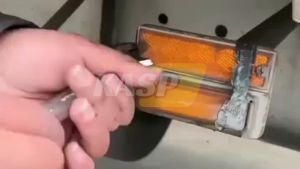 LED Light For Truck 24v Waterproof Arc Side Lamp For Car Trailer Lorry Bus Boat Warning Taillight