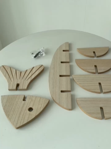 Wooden Fish Wall Shelf Wood Fish Beach Decor Display Shelf Nautical Coastal Style Wall Mounted Organizer for Bedroom Living Room Lake House Bathroom