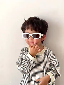 Retro Small Frame Childrens Sunglasses Fashion Aesthetic Shades Eyeglasses Oval Dark Eyeglasses UV Protection for Boy Girl Fashion Accessories