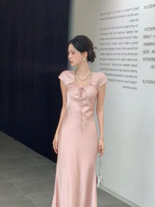 High Waist Slim Fit French Style Pure Color Bodycon Dress for Plus Size Women Casual Summer Party Frock with Short Sleeves