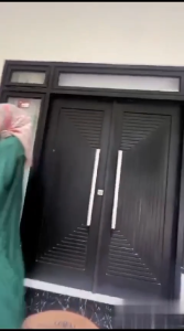 Gamis Cringkle Terbaru Lebaran 2025 viral Ibu Ibu Remaja Kekinian Kombinasi Full Kancing Aktif