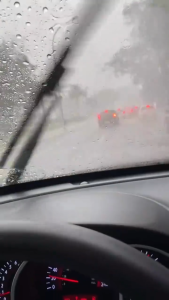 WIPER FRAMELESS MODERN / WIPER UNIVERSAL free tablet pembersih kaca