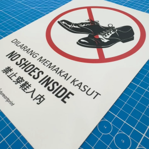 No Shoes Inside. Dilarang Memakai Kasut. 禁止穿鞋入内. Premium Sticker Sign Notice Signage. Laminated Waterproof Scratch Resistant. Suitable for Indoor and Outdoor. Retro Special Unique Exclusive Design.