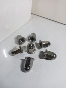 /1Pcs..MUR PART MOTORMUR TANAM KNALPOTMUR BAUT 11 MUR TOPI M7 konci 10 (Mur knalpot baut 11)
