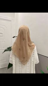HIJAB SEGI EMPAT PAYET BUNGA BORDIR /KERUDUNG PARIS JADUL SWAROWSKY