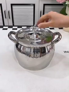 กระปุกน้ำมันสแตนเลส หม้อกรองน้ำมันพืช พร้อมฝาปิด มีช้อนแถมให้ พร้อมฝาปิด