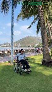 Xe lăn nhôm Karma AGILE Pro đa tiện ích toàn phần dành cho người hay dịch chuyển