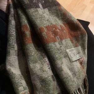 Winter Plaid Scarf Womens New Style Korean White Checkered Shawl Neck Warmer Versatile Warm Cozy Scarf for Students And Couples