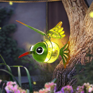 Solar Insect Lights Outdoor Suspended Insect Simulation Light Designed Specifically For Garden Decor Waterproof Outdoor Light