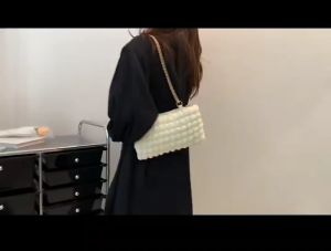 Funatic Tas Selempang Wanita Import Viral Fashion Tas Awan Korea FA1094