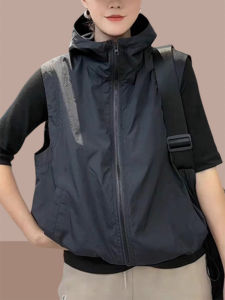 เสื้อกั๊กมีฮู้ดบางสำหรับฤดูร้อน สำหรับผู้หญิง 2025 ใหม่ ระบายอากาศได้ดี สไตล์เกาหลี หลวม ดูสง่า ซิปคู่ ลำลอง เสื้อคลุมกันหนาว