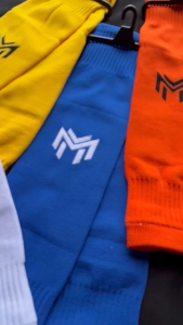 Satu Paket Kaos Kaki Sambung Maxs Dan Pendek ANTI SLIP Untuk Dewasa