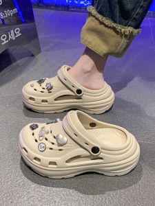 รองเท้าแตะส้นสูงหนา EVA สไตล์เกาหลีสำหรับผู้หญิงในช่วงฤดูร้อนปี 2024 รองเท้าแตะแบบสวมหัวแบบสวมครึ่งนิ้วแบบสวมเต็มนิ้วสำหรับใส่กลางแจ้ง