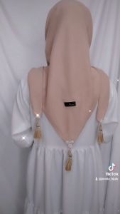 COD JILBAB CLARISSA HIJAB SEGIEMPAT KEKINIAN TASSEL KARISMA
