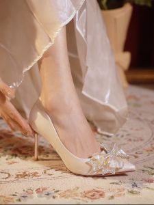 เรียบหรู สไตล์ฝรั่งเศส รองเท้าส้นสูงรองเท้าแต่งงานสําหรับผู้หญิงที่มีปมผีเสื้อ < Ne3> รองเท้าเจ้าสาวบางกริชรองเท้าแต่งงาน