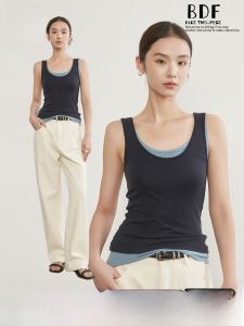 MiiOW | เสื้อกั๊กผ้าขนสัตว์ไหมแฟชั่นสำหรับผู้หญิง MiiOW Cat Lady เสื้อคลุมแบบสวมหัวแขนกุดทรงเข้ารูป ปกโปโล สีพื้น ฤดูร้อน 2025