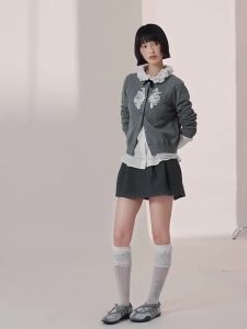 AIVEI | Petite Simple Versatile Flower Bud Short Skirt