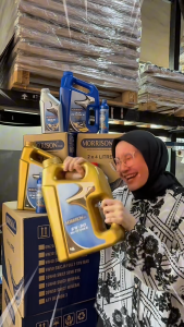 MORRISON USA MAS PERFORMANCE 10W-40 SN/CF SEMI SYNTHETIC ENGINE OIL