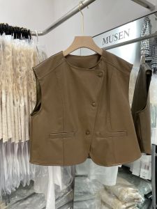 เสื้อกั๊กหนัง PU ทรงหลวม แขนกุด สำหรับผู้หญิง ฤดูใบไม้ผลิ 2024 คอปกสูท ปกติ วัสดุอื่นๆ เสื้อคลุมกันหนาวแบบลำลอง