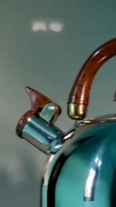 Teko Siul Metalik 3 Liter: Aksesoris Pemanas Air Estetik