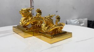 Ấn hoàng đế chi bảo bằng đồng mạ vàng 24K 2 cỡ: To: RxC:14x12cm Bé: RxC: 10x8.5cm