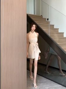 Gaun Tanpa Lengan Gaya Korea: Desain Modis & Kasual