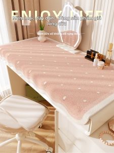 XXM | Multifunctional Cartoon Beauty Makeup Protective Table Pad Fluffy Winter Design Vanity Mat