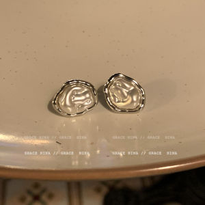 Exquisite Baroque Pearl Earrings for Women Unique Design High-End Feel Special Jewelry Piece from Japan and South Korea