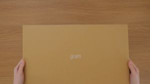 Laptop LG gram 14 Windows 11 Home Plus Intel® Core™ i7 Gen 13 16GB 512GB 14Z90R-G.AH75A5- Hàng Chính Hãng SX 2023