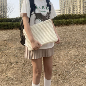 Lightweight Thin 2023 MacBook pro Notebook Case Female Style Anti-Fall Cotton Material Computer Bag Simple Commuter Bag