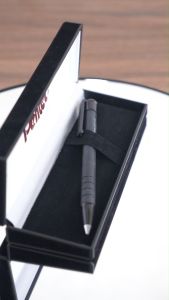 Bút bi Pentel BK250 dạng bấm ngòi 0.5mm thiết kế chắc chắn vỏ đen sang trong viết trơn mượt nhanh khô mực